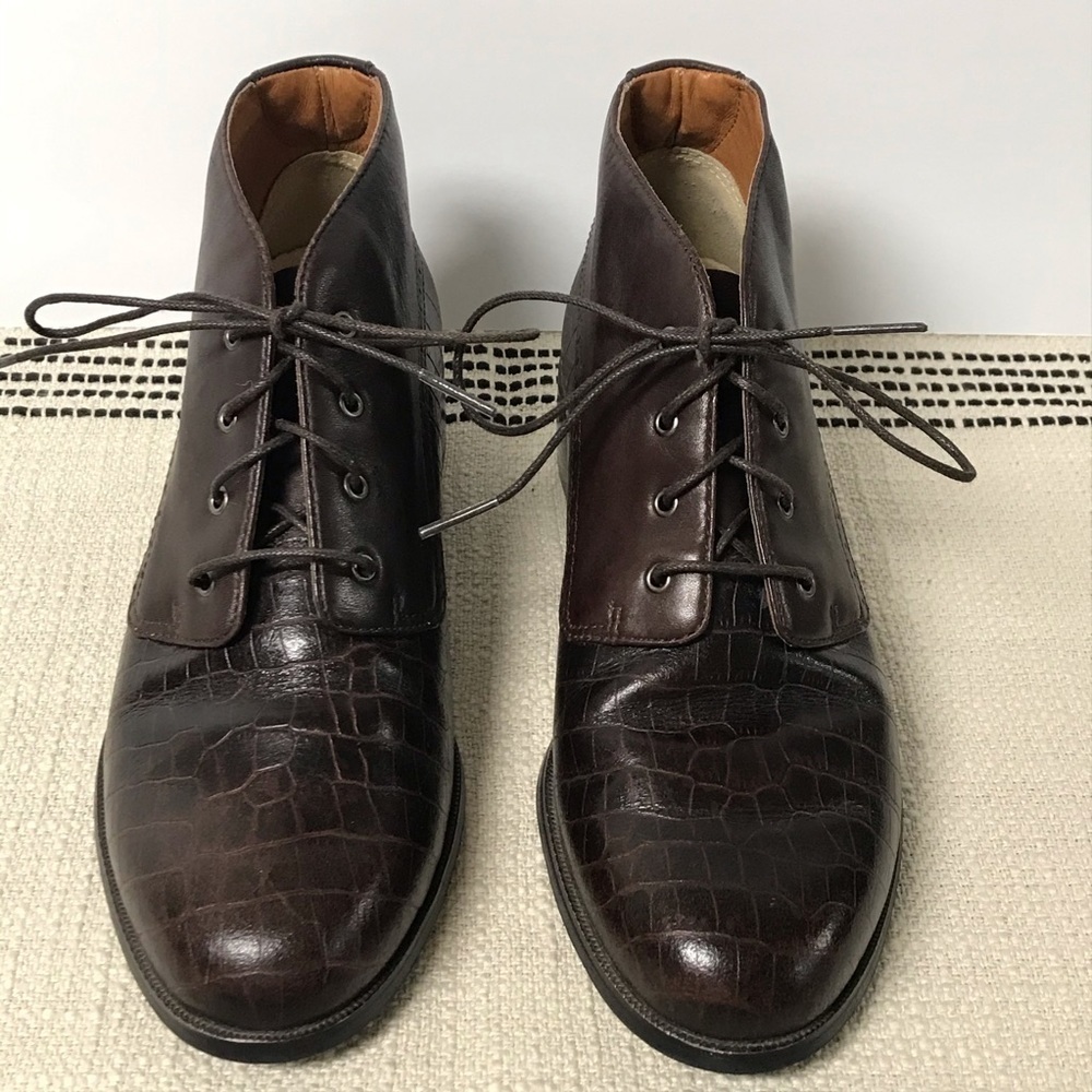 ARIAT / Ladies Brown Leather Croc Print Lace Up Ankle Boots Size 6B